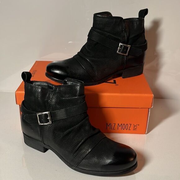 Miz Mooz Suzy Wide Width Leather Ankle Boots - Picture 4 of 8